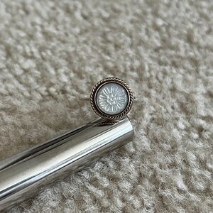 Pandora Retired Daisy Signet Mother of Pearl Ring size 54